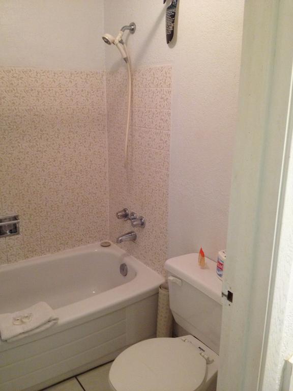 Okanagan Falls La Villa Motel الغرفة الصورة